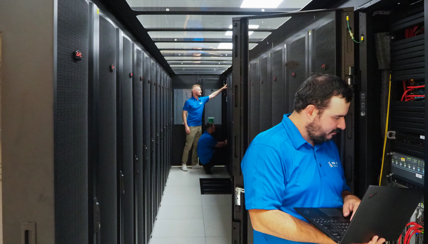 Dedicated hosting server for business workloads
