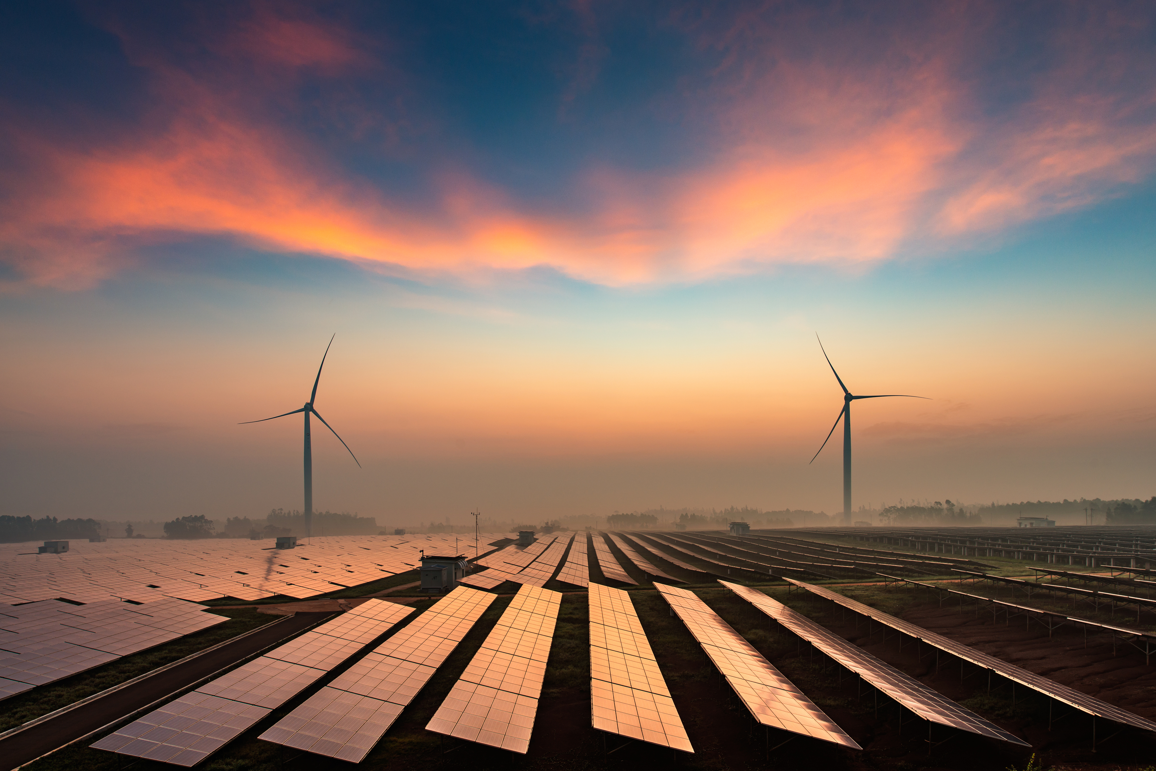 Data center infrastructure using renewable energy